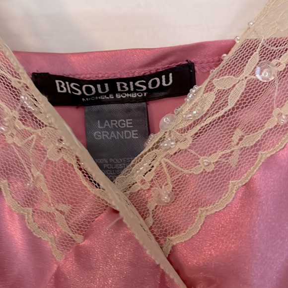 COPY - JUNIORS SLEEVELESS BLOUSE : SIZE LARGE - Picture 2 of 3